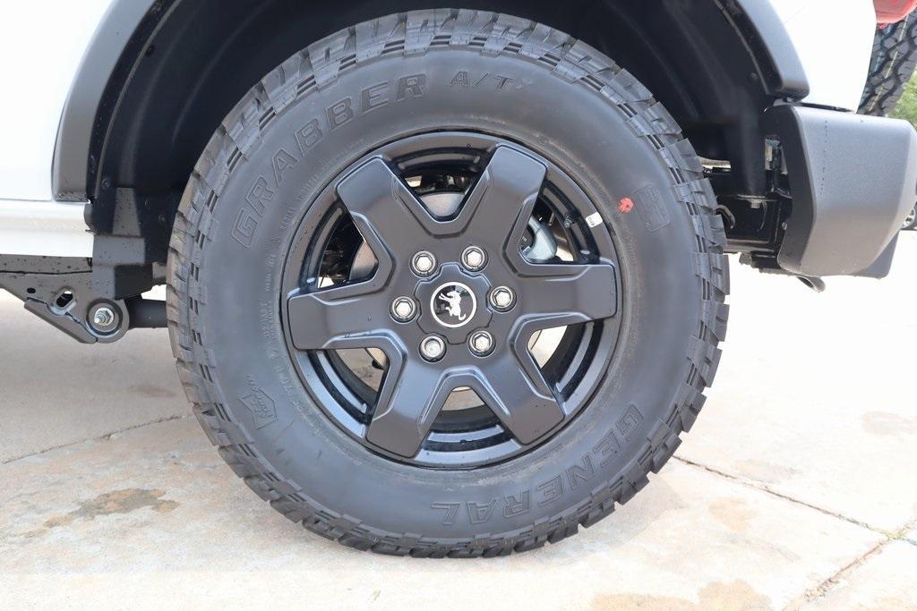 new 2025 Ford Bronco car, priced at $44,648