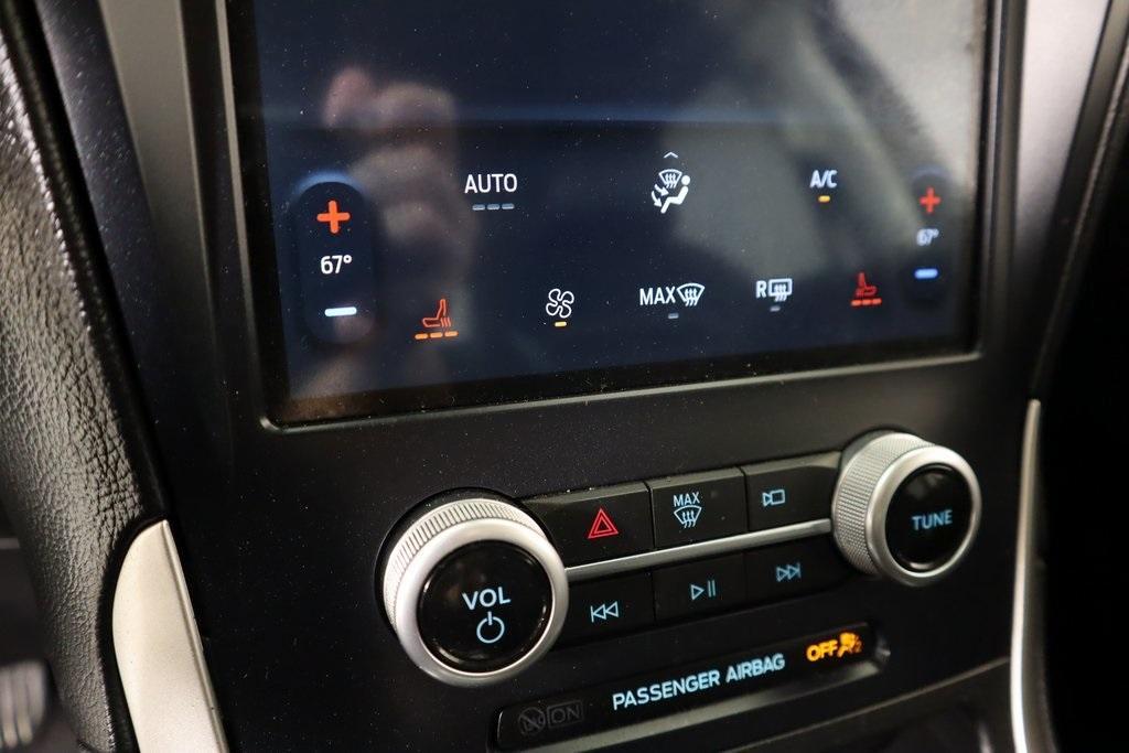 used 2023 Ford Edge car, priced at $22,107