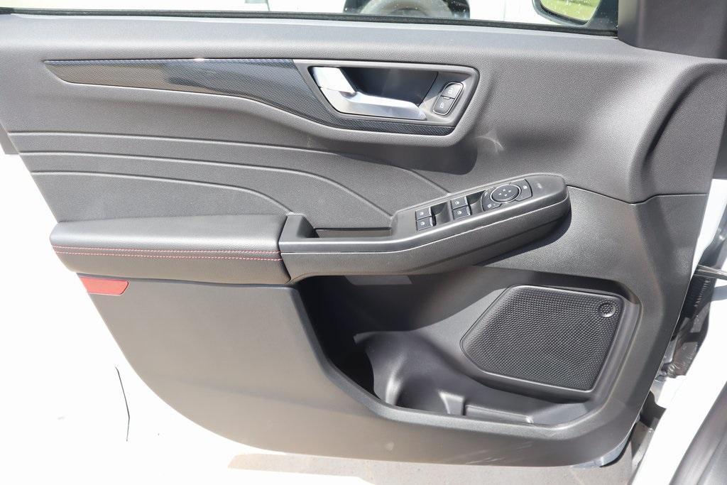 new 2025 Ford Escape car, priced at $28,608
