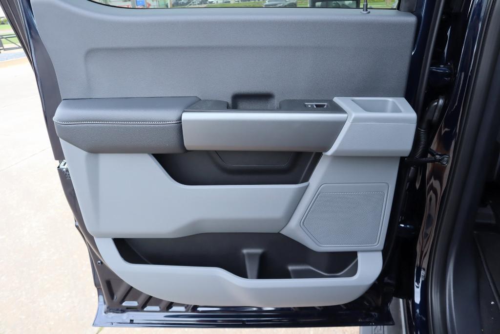 new 2025 Ford F-250 car, priced at $64,305
