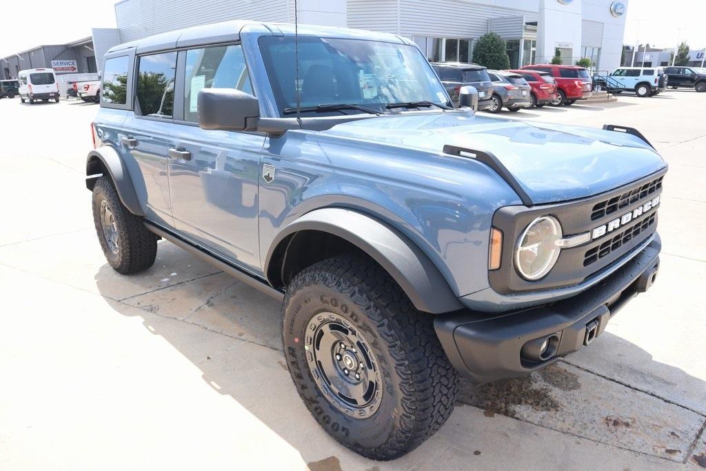 new 2025 Ford Bronco car, priced at $51,984
