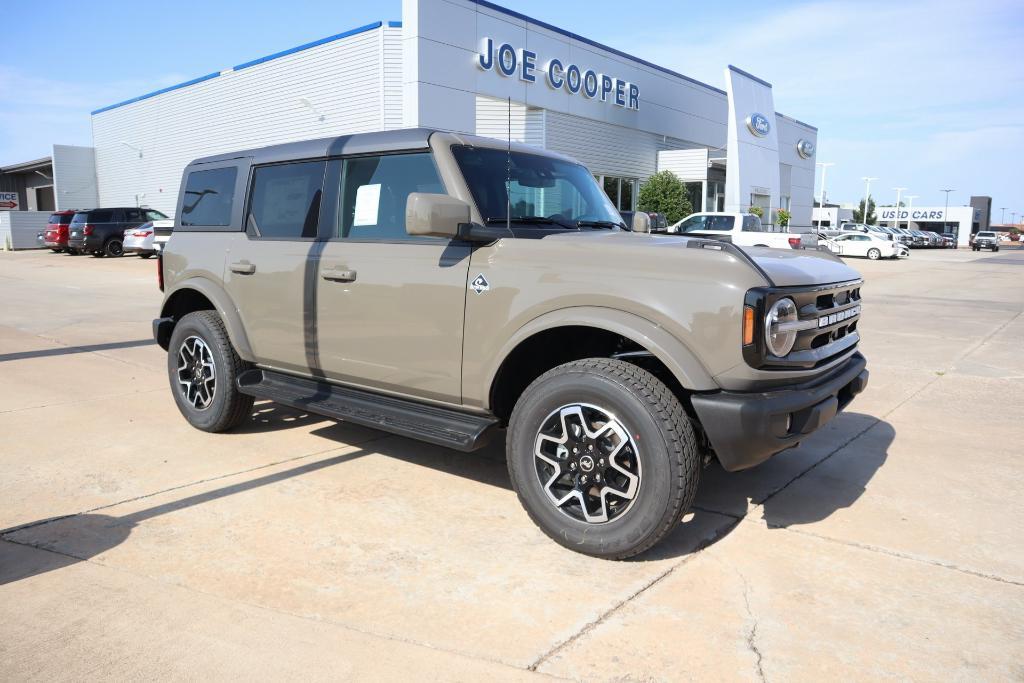 new 2025 Ford Bronco car, priced at $49,693