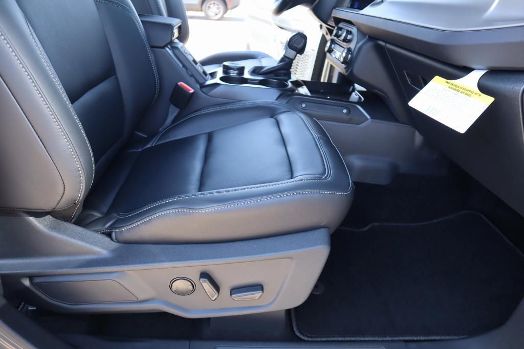 new 2025 Ford Bronco car, priced at $49,693