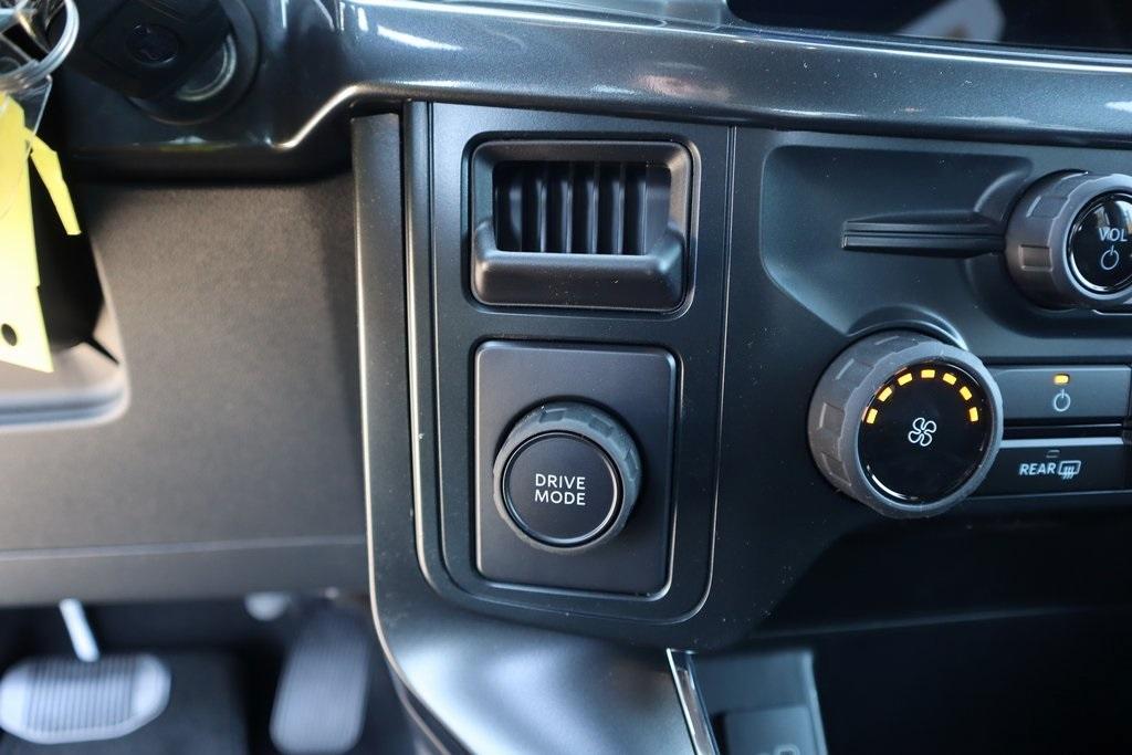 new 2025 Ford F-150 car, priced at $41,168
