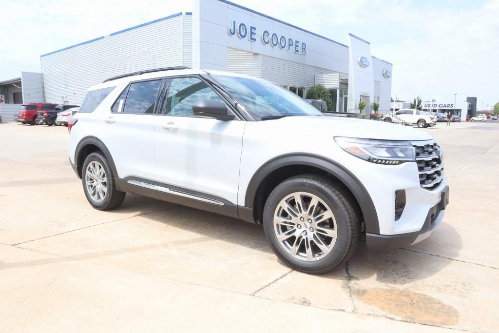 new 2025 Ford Explorer car, priced at $47,705