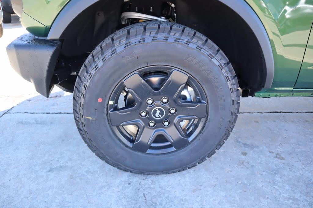 new 2025 Ford Bronco car, priced at $45,010