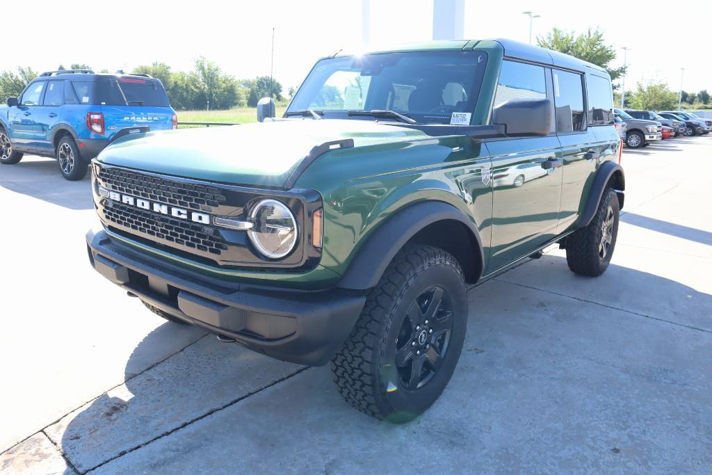 new 2025 Ford Bronco car, priced at $45,010