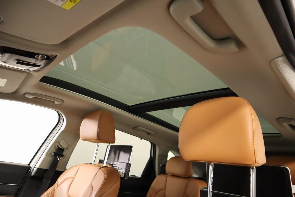used 2023 Kia Sorento car, priced at $34,870