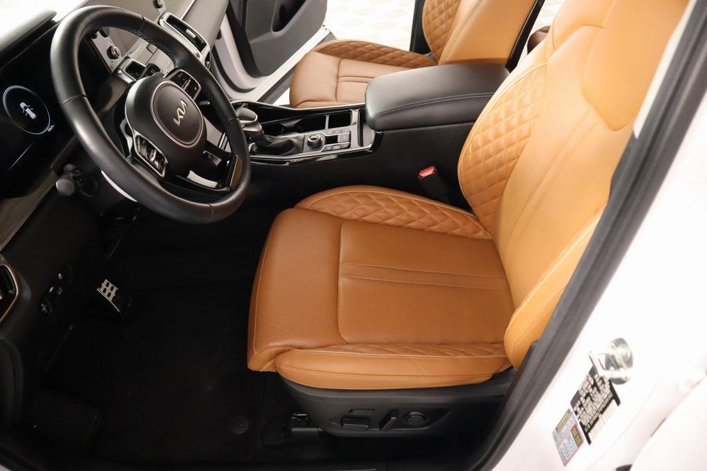 used 2023 Kia Sorento car, priced at $34,870