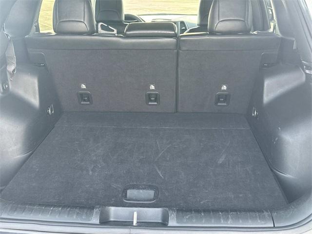 used 2023 Jeep Cherokee car, priced at $24,999