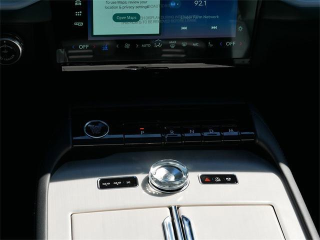 new 2025 Lincoln Navigator car, priced at $106,675