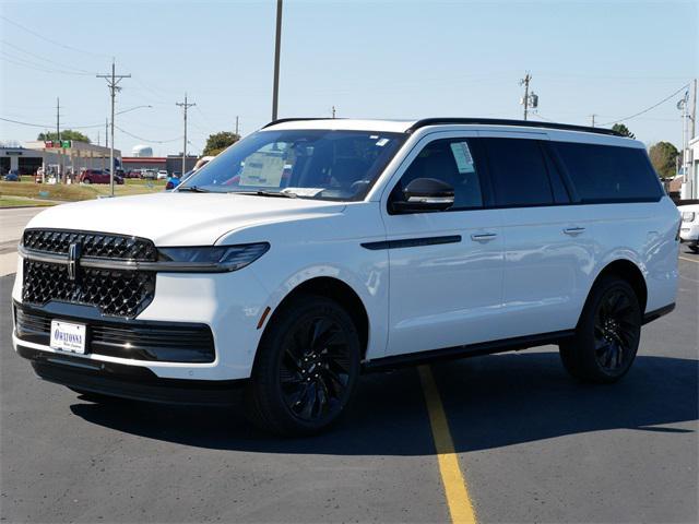 new 2025 Lincoln Navigator car, priced at $106,675