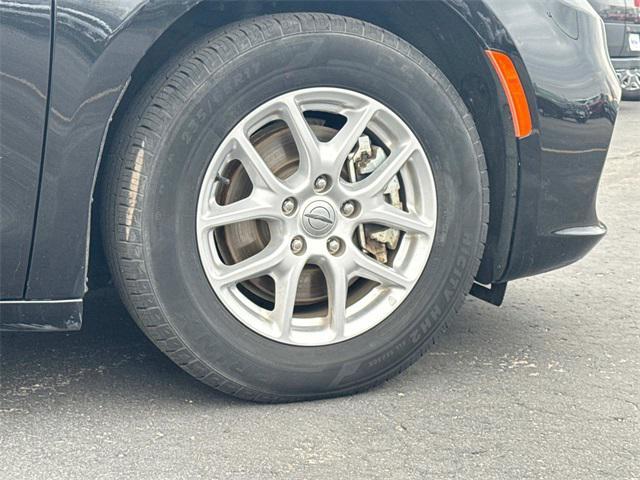 used 2023 Chrysler Pacifica car, priced at $23,999