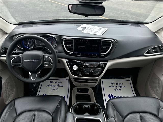 used 2023 Chrysler Pacifica car, priced at $23,999