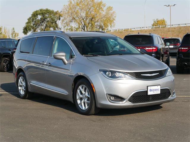 used 2017 Chrysler Pacifica car, priced at $14,999