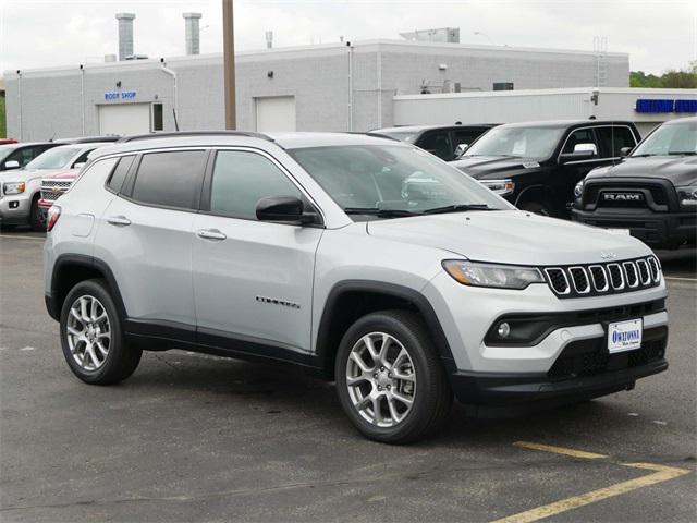 new 2024 Jeep Compass car, priced at $30,832