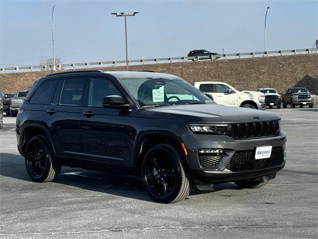 new 2025 Jeep Grand Cherokee car, priced at $48,655