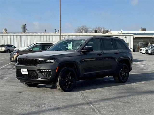 new 2025 Jeep Grand Cherokee car, priced at $48,655