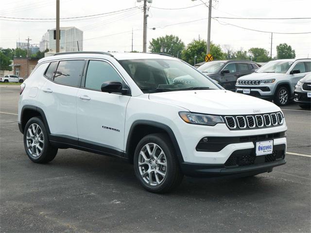 new 2024 Jeep Compass car, priced at $33,076