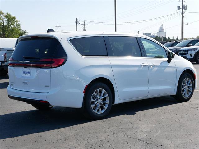 new 2026 Chrysler Pacifica car, priced at $46,663