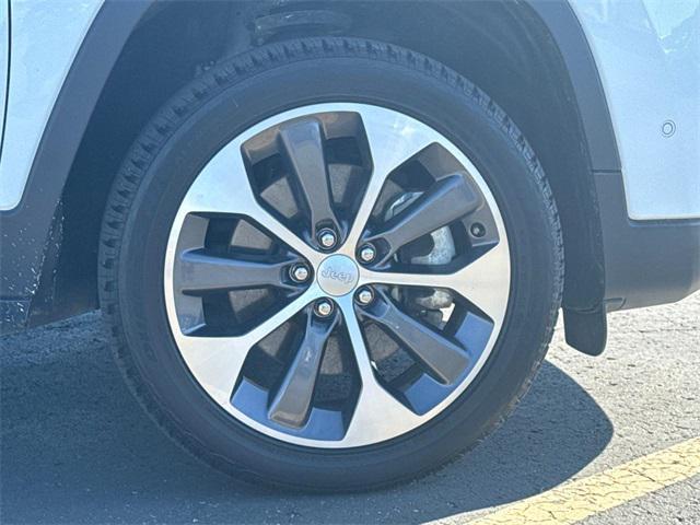 used 2022 Jeep Cherokee car, priced at $26,999