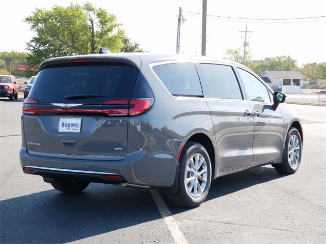 new 2024 Chrysler Pacifica car, priced at $43,745