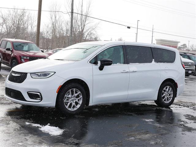 used 2024 Chrysler Pacifica car, priced at $28,999