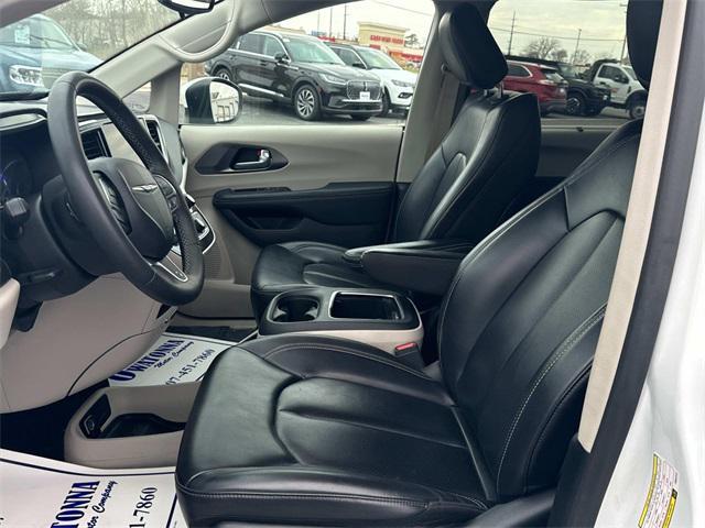 used 2023 Chrysler Pacifica car, priced at $23,999
