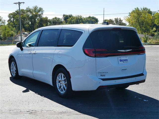 used 2023 Chrysler Pacifica car, priced at $26,499