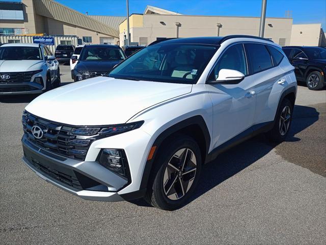 new 2025 Hyundai TUCSON Hybrid car, priced at $37,711