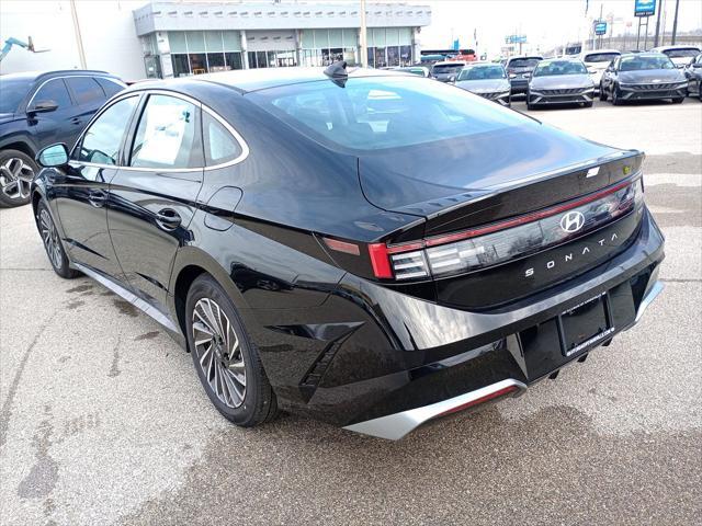 new 2025 Hyundai Sonata Hybrid car, priced at $31,875