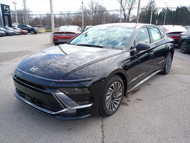 new 2025 Hyundai Sonata Hybrid car, priced at $31,875