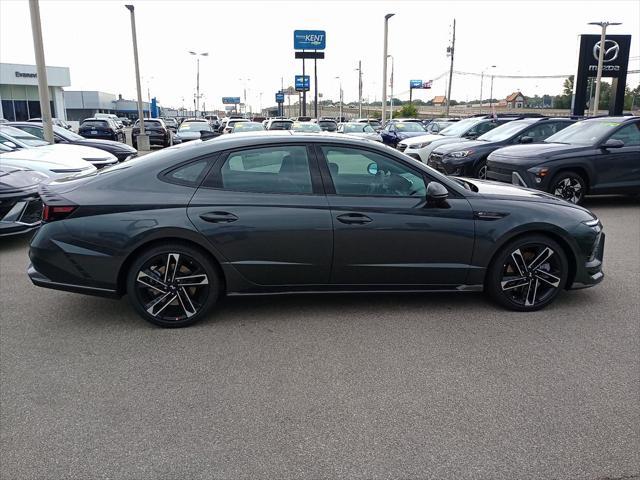 new 2024 Hyundai Sonata car, priced at $33,677