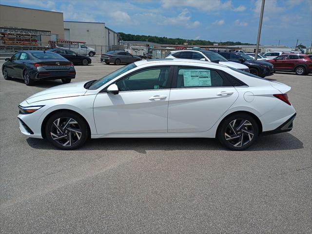 new 2024 Hyundai Elantra car, priced at $28,117