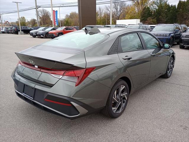 new 2025 Hyundai Elantra car, priced at $24,021