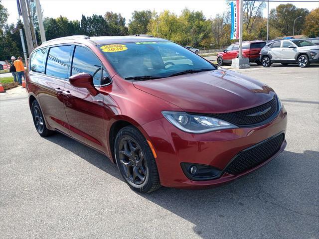 used 2020 Chrysler Pacifica car, priced at $21,999