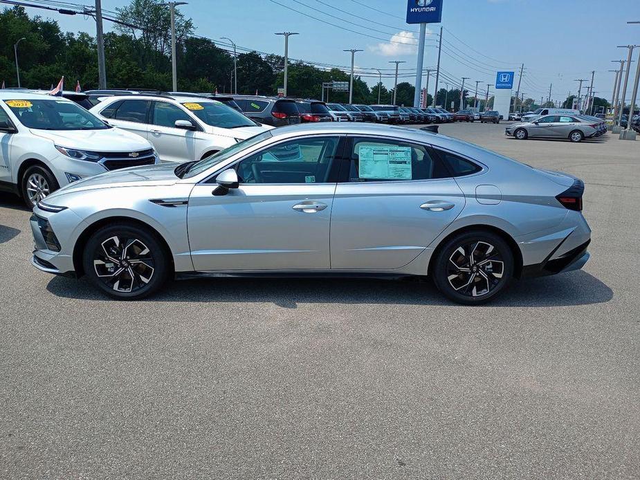 new 2024 Hyundai Sonata car, priced at $28,066