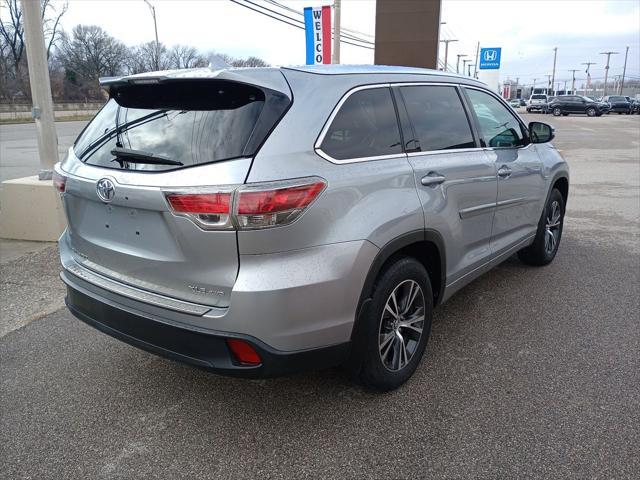 used 2016 Toyota Highlander car, priced at $17,386