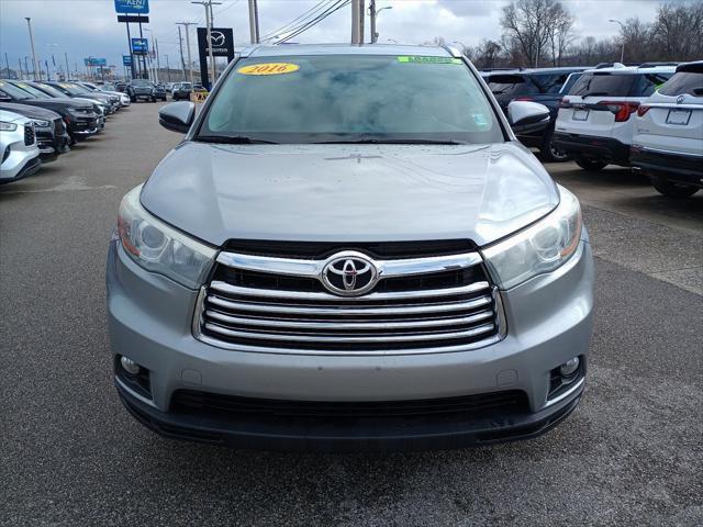 used 2016 Toyota Highlander car, priced at $17,386