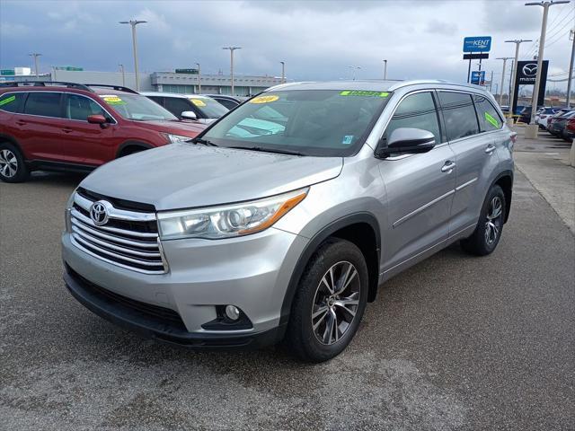 used 2016 Toyota Highlander car, priced at $17,386