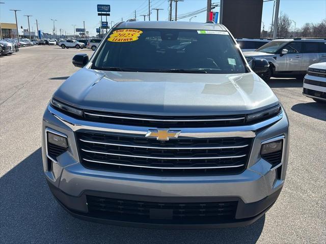 used 2025 Chevrolet Traverse car, priced at $39,999