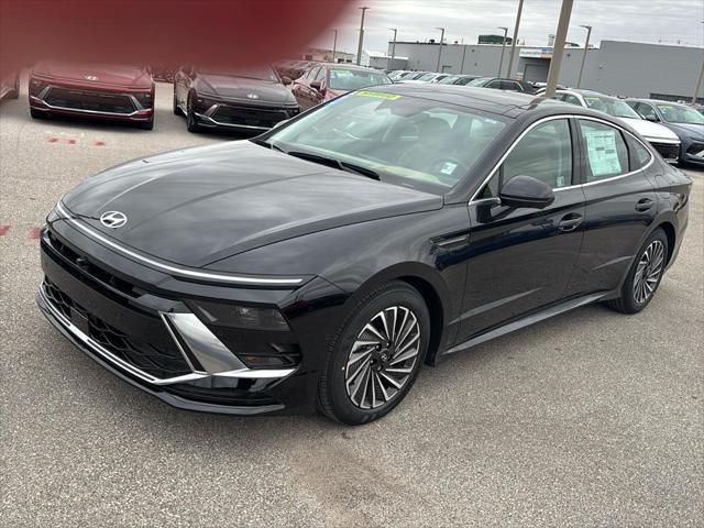 new 2025 Hyundai Sonata Hybrid car, priced at $38,304