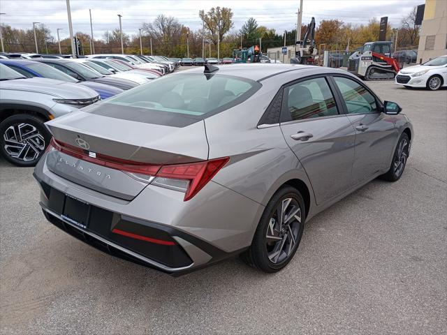 new 2025 Hyundai Elantra car, priced at $27,260