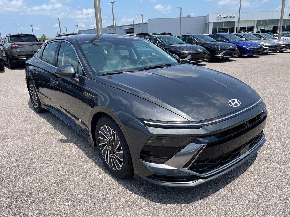 new 2024 Hyundai Sonata Hybrid car, priced at $37,809