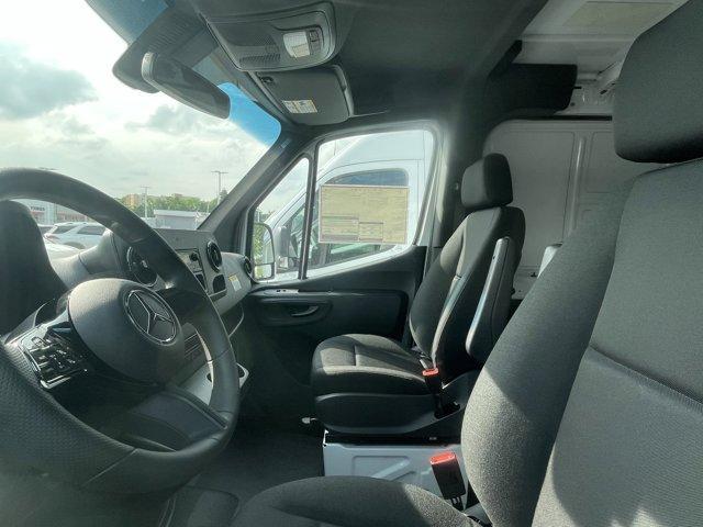 new 2025 Mercedes-Benz Sprinter 2500 car