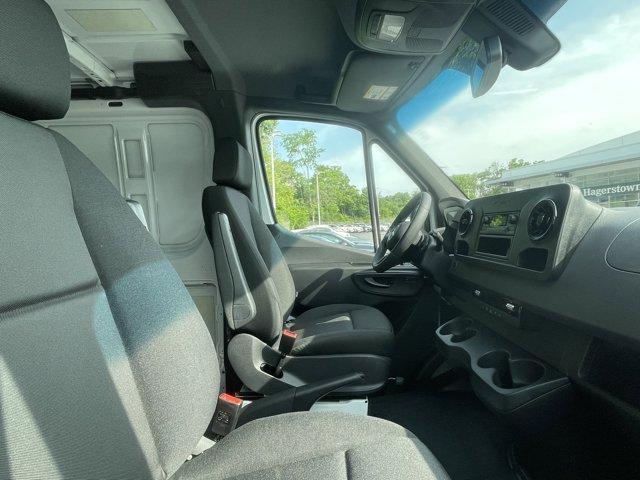 new 2025 Mercedes-Benz Sprinter 2500 car