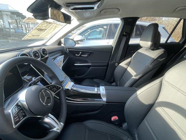 new 2025 Mercedes-Benz GLC 350e car
