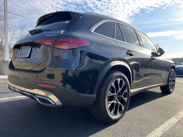 new 2025 Mercedes-Benz GLC 350e car