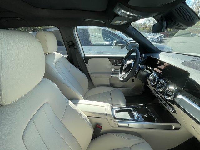 new 2026 Mercedes-Benz GLB 250 car