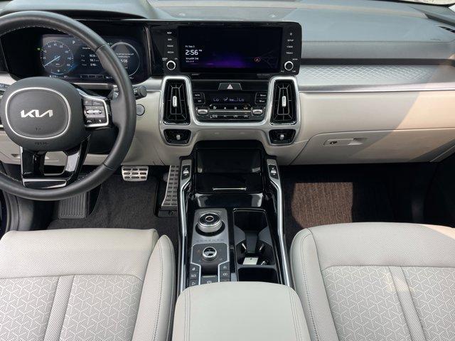 used 2022 Kia Sorento Plug-In Hybrid car, priced at $28,788